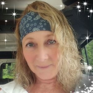 Meet your Posher, Dori